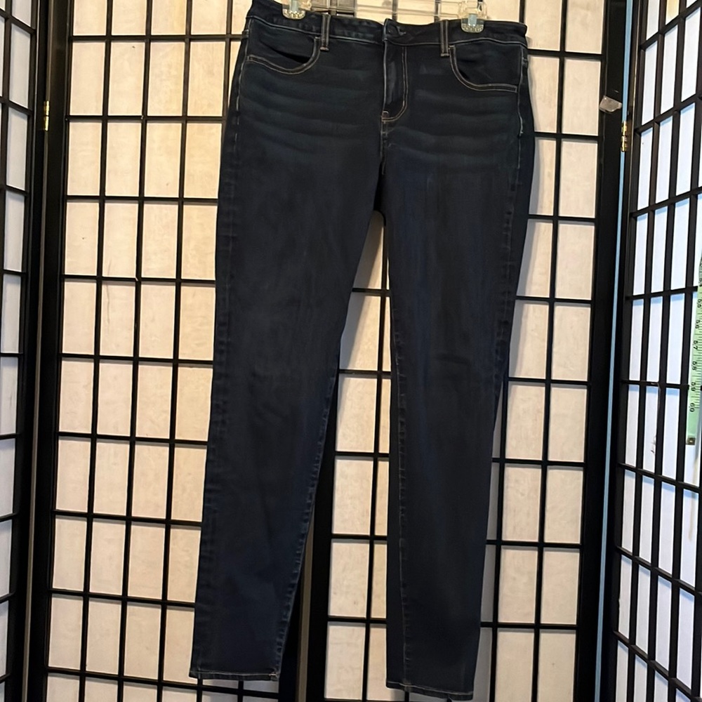 American Eagle Super Stretch Jeggings Size 12-Like New Condition